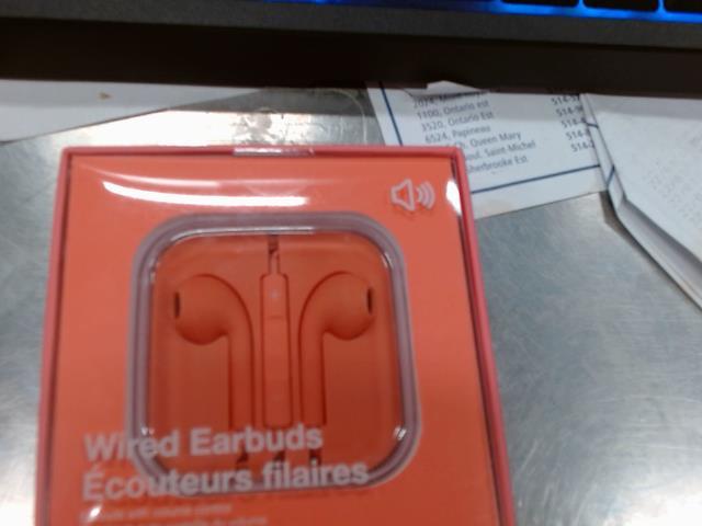 Wired earbuds