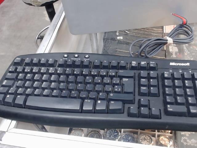 Clavier de base  fil