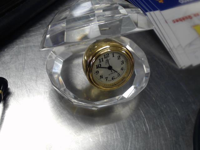 Mini horologe en verre