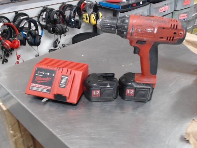 Kit drill12v+2batt+chargeur ds cs