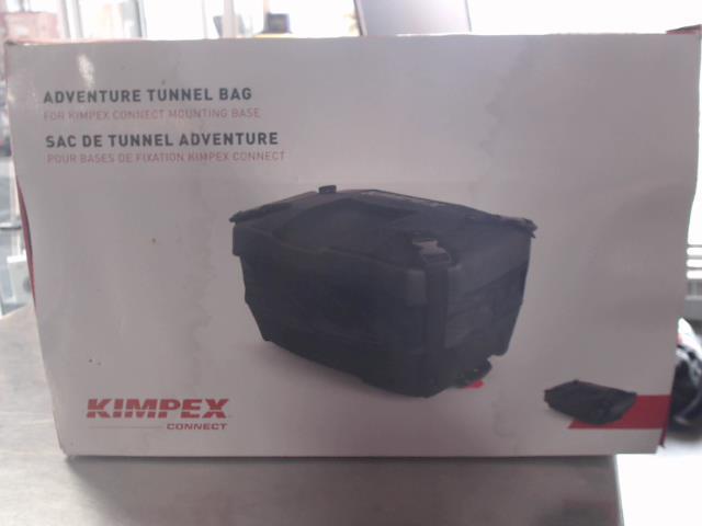 Adventure tunnel bag bike fixation