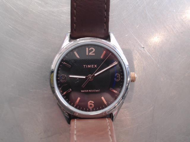 Timex classique leather brun cadran noir