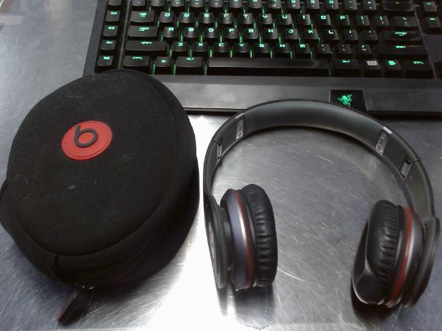 Beats solo+acc ds etui