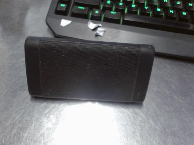 Bluetooth speaker noacc