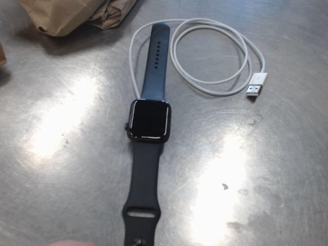 Apple watch series 6 44mm 0517