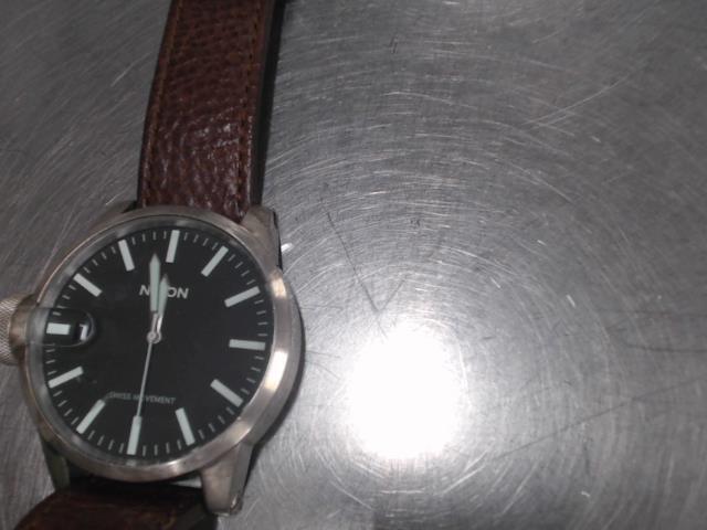 Montre homme bracelet cuir