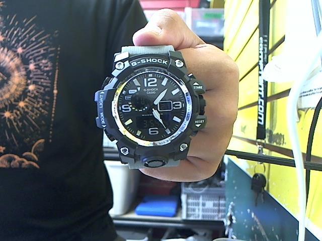 G-shock casio 20bar noir clean