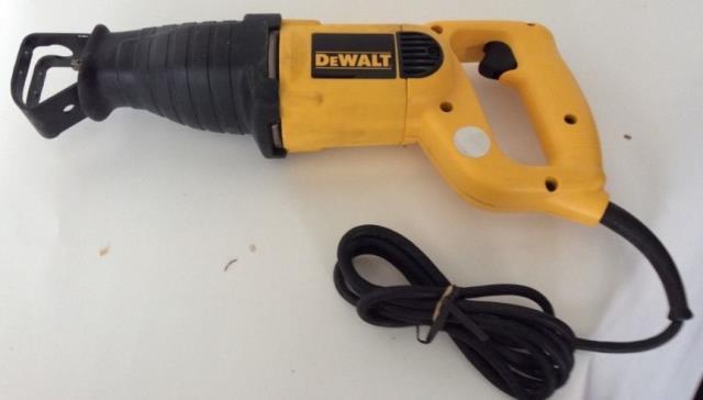 Sawall dewalt