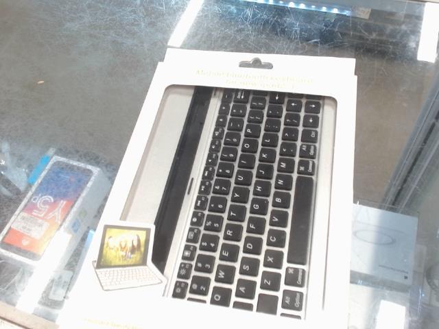 Mobile bluetooth keyboard