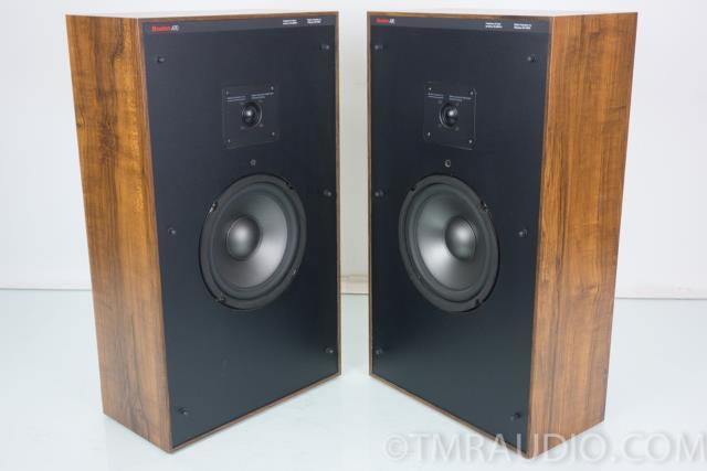 Paire speaker made in usa