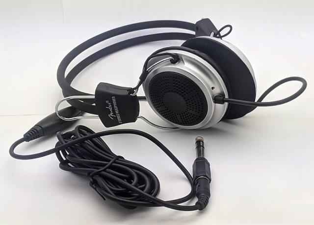 Stereo headphones