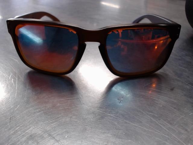 Lunettes de soleil brunes vitre orange