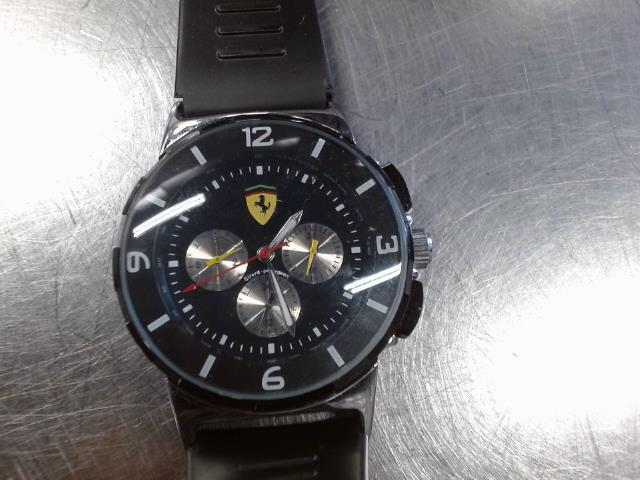 Montre ferrari girard perregaux