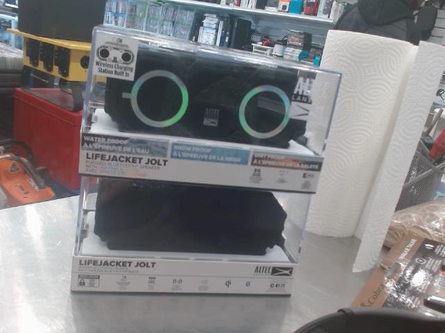 Speaker bluetooth neuf dans bo