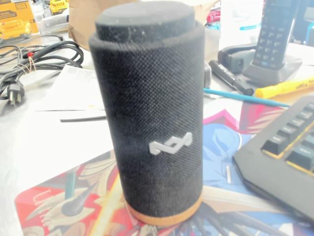 Speaker bluetooth