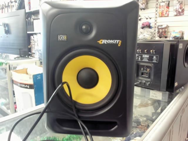 Speaker de studio