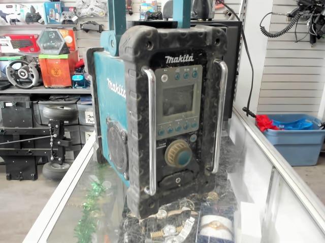 Radio makita