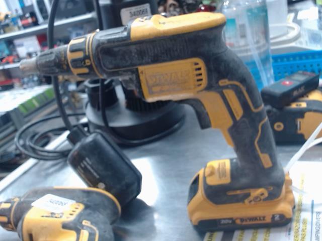 Drill jaune dewalt + batt