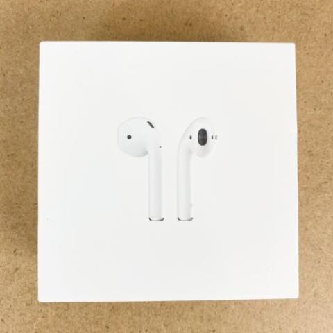 Airpods 2nd gen in box + cable bon etat