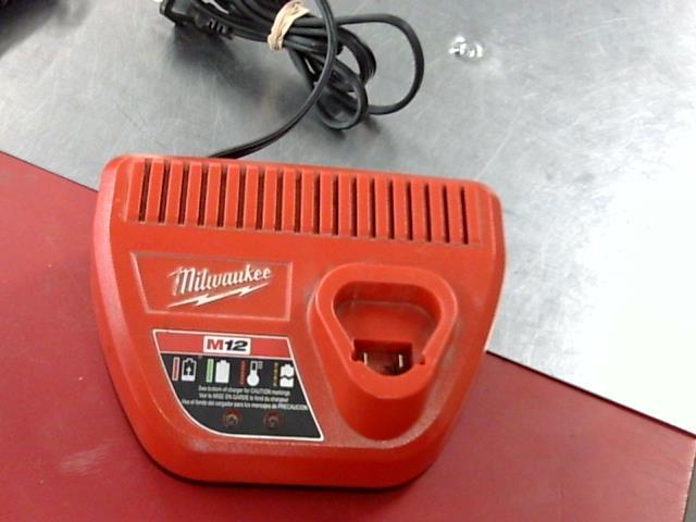 Chargeur m12 milwaukee