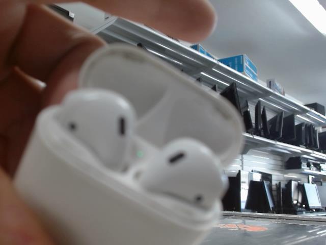 Air pod premiere generation