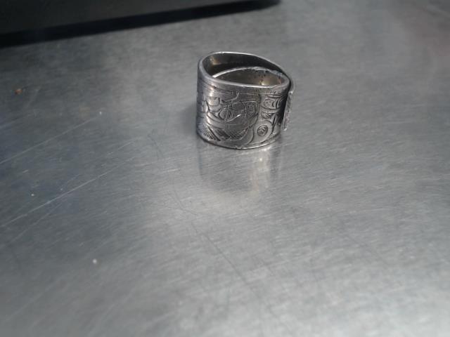 Petite bague argente + motifes