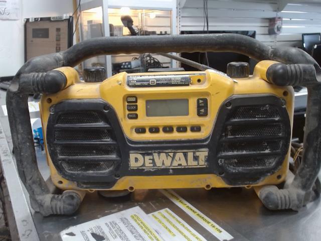 Radio dewalt de chantier vielle marche