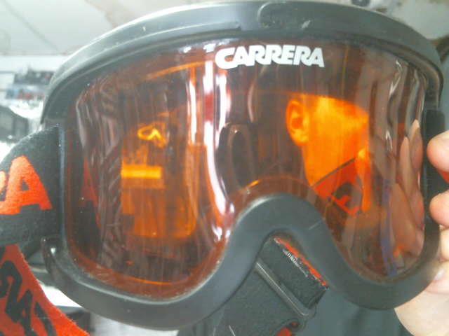 Lunette de ski rouge