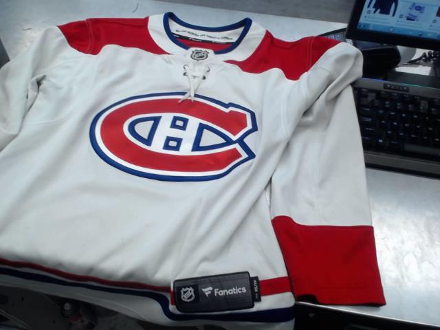 Tshirt canadien de mtl