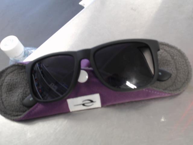 Lunette 100% uv protection