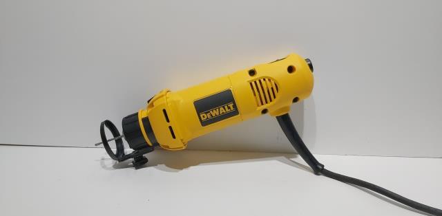 Cut out tool a fil dewalt