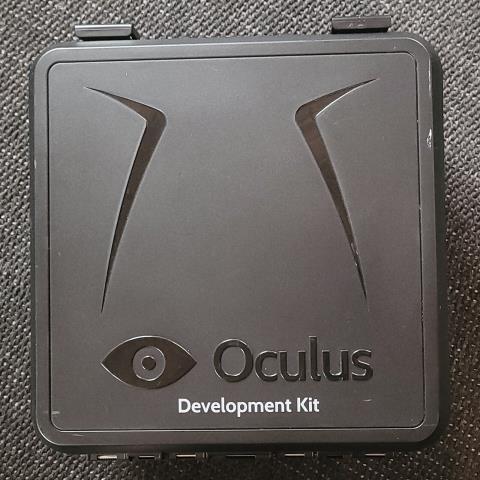 Oculus developement kit with box