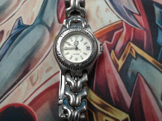 Montre couleur argent