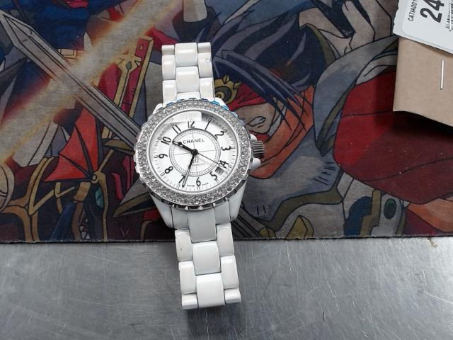 Montre chnel blanche swissm made