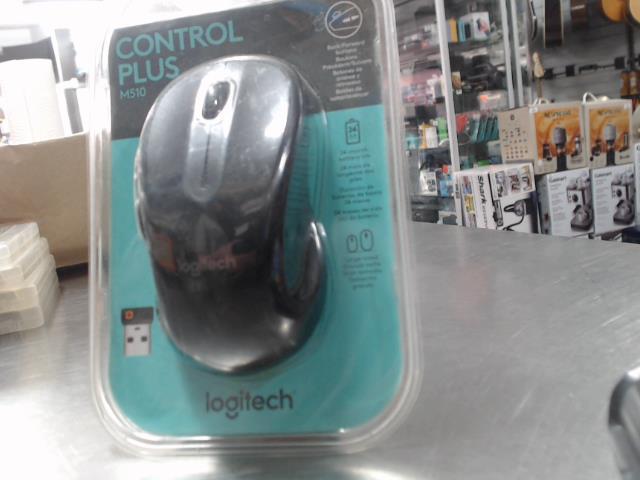 Souris mouse new in box