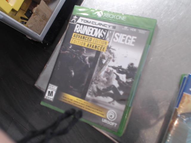 Rainbow six siege advance edition (new)