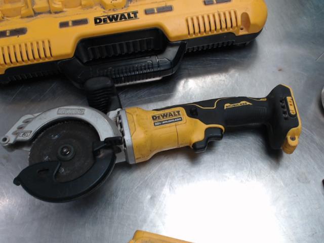 Scie compacte dewalt