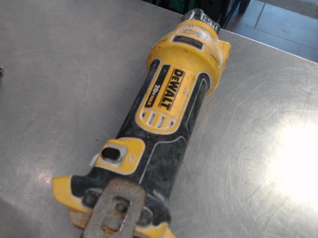 Cutout tool dewalt