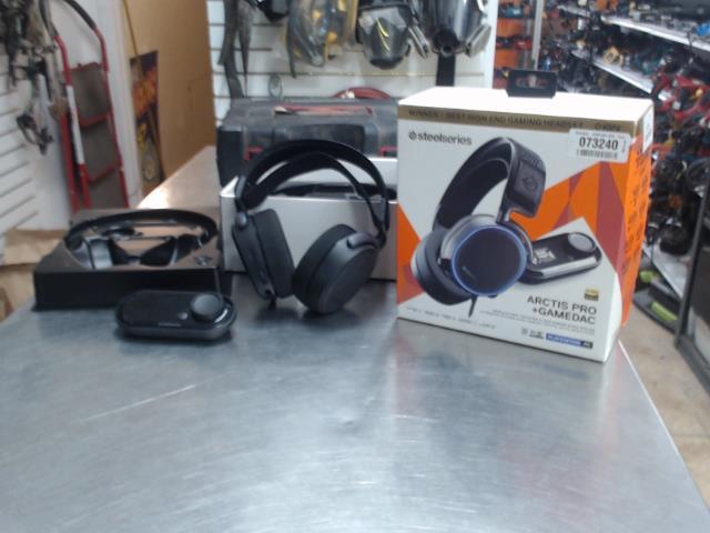 Casque gamer arctis dans bo