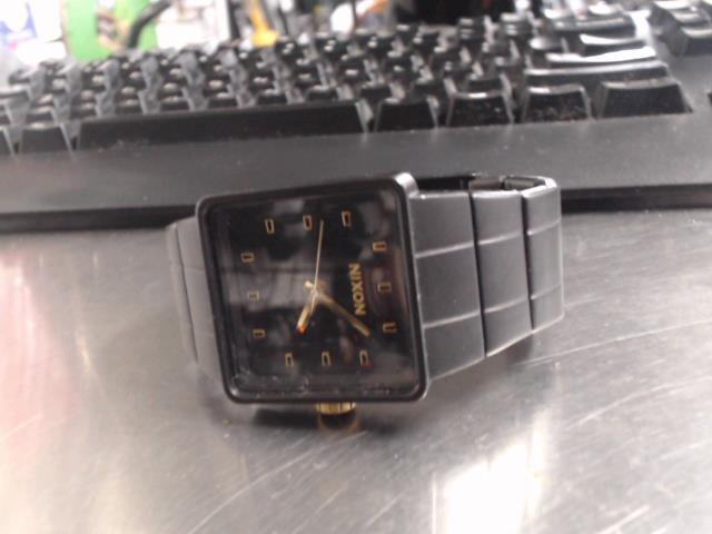 Montres homme outlet nixon