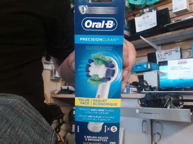 Oral b precision clean recharges x3