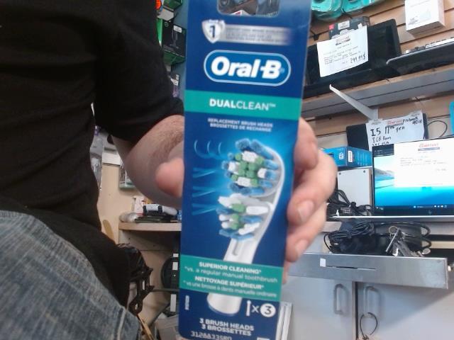 Oral b dual clean recharges x3