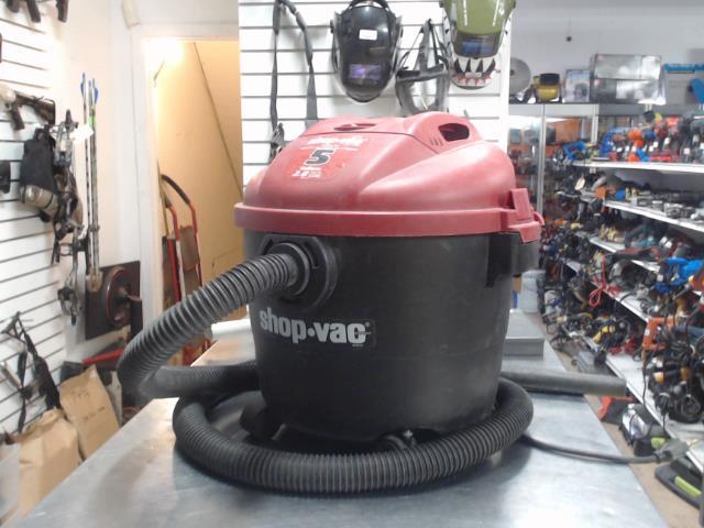 Shop vac noir et rouge