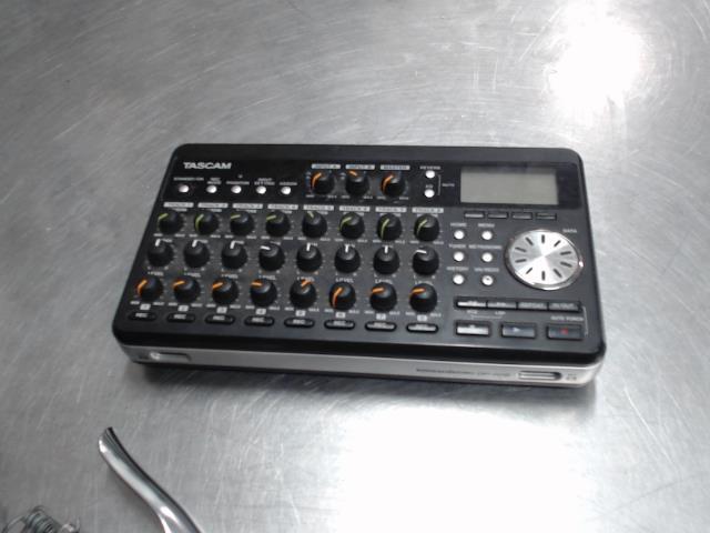 Mixeur tascam no charg