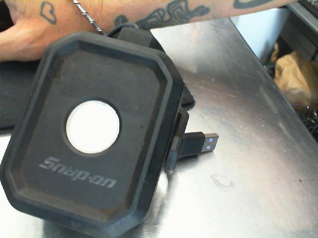 Snap on flashlight