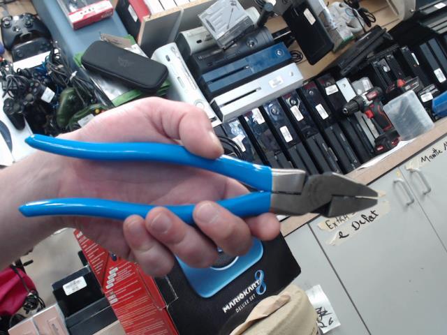 Lineman plier