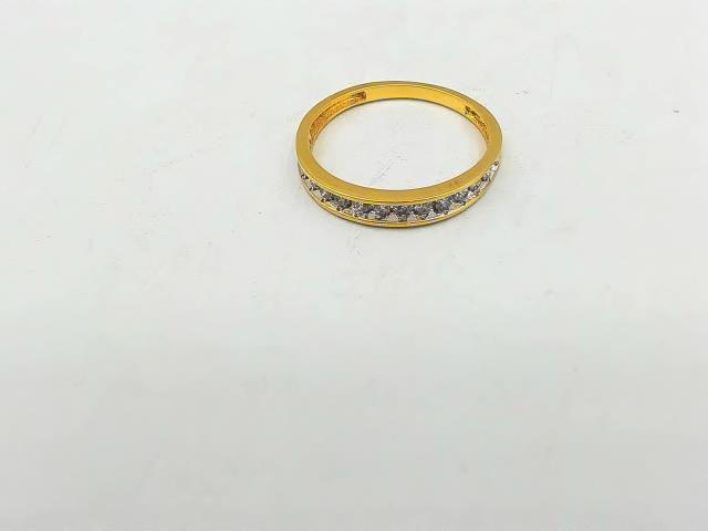 BAGUE EN OR 10KT   DIAMANTS