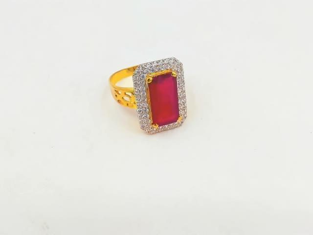 BAGUE EN OR 10KT   DIAMANTS