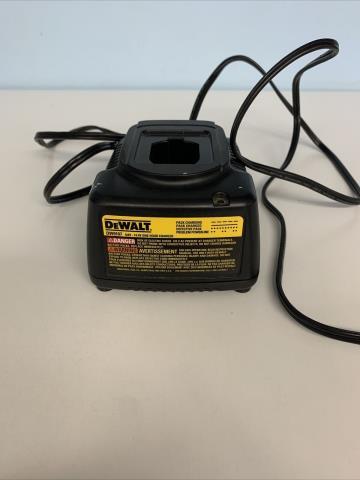 Charger dewalt 14.4v