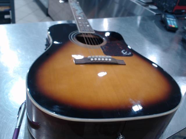 Guitare acoustique